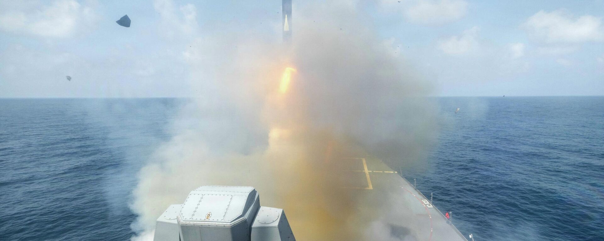 Arleigh Burke-class guided-missile destroyer USS Spruance (DDG 111) fires a Tomahawk Land Attack Missile (TLAM) in support of Operation Epic Fury, on Saturday, Feb. 28, 2026. - Sputnik India, 1920, 16.06.2026
