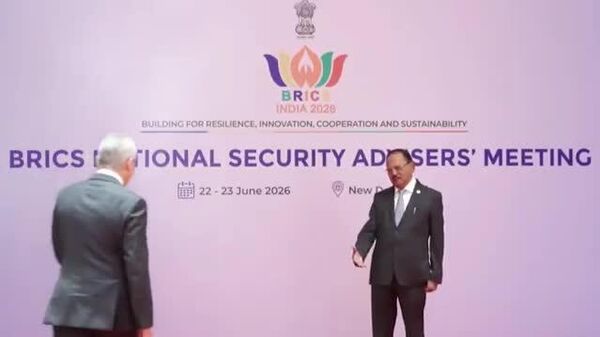 🚨🇮🇳🇷🇺NSA अजीत डोभाल ने ब्रिक्स NSA बैठक में रूसी सुरक्षा परिषद के सचिव सर्गेई शोइगु का स्वागत किया - Sputnik भारत