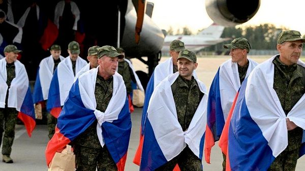 🚨🇷🇺रूस-यूक्रेन की युद्धबंदियों की अदला-बदली: 160 रूसी सैनिकों को वापस कर दिया गया, बदले में 160 यूक्रेनी सैनिकों को स्थानांतरित कर दिया गया - Sputnik India