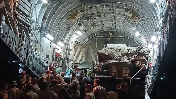 Indian relief aid arrives in Venezuela after devastating earthquake - Sputnik India