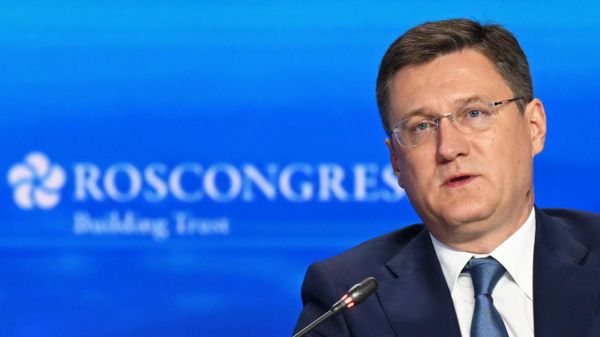 Russian Deputy Prime Minister Alexander Novak attends the Russian Energy Week forum. October 15, 2025 - Sputnik भारत