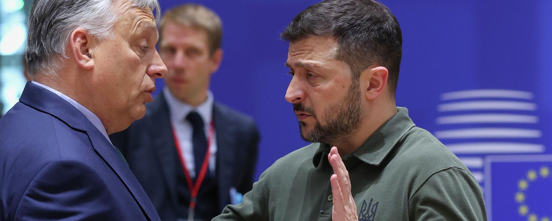 Volodymyr Zelensky, right, speaks with Hungary's Prime Minister Viktor Orban during a round table meeting at an EU summit in Brussels, Thursday, June 27, 2024.  - Sputnik India, 1920, 03.07.2026