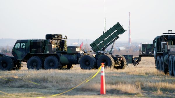 Patriot missles are seen at the Rzeszow-Jasionka Airport, March 25, 2022, in Jasionka, Poland, as then-US President Joe Biden arrives to board Air Force One enroute to Warsaw, Poland. - Sputnik भारत