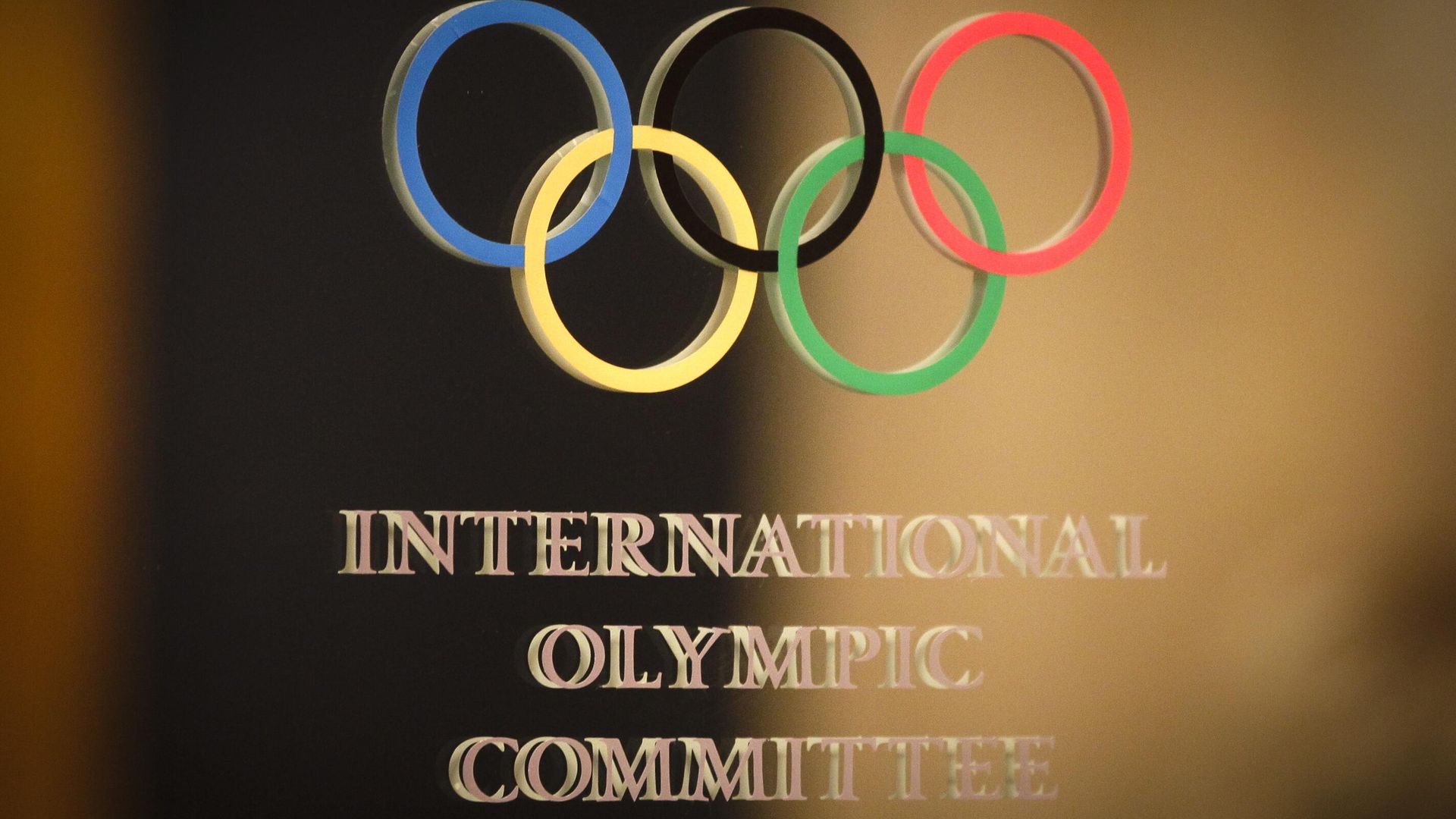 The International Olympic Committee (IOC) logo is seen on the door at a meeting of the IOC Executive Board at a hotel in London, prior to the 2012 Summer Olympics, Saturday, July 21, 2012 - Sputnik India, 1920, 07.07.2026