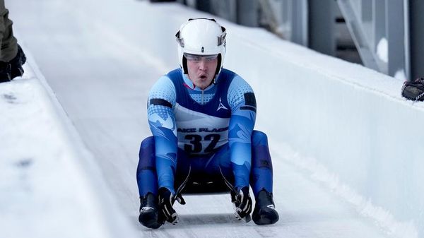Matvei Perestoronin, a Russian luge athlete, finishes a qualifying race to compete in a Luge World Cup event in Lake Placid, New York, on December 18, 2025. Matvei Perestoronin, a Russian luge athlete, finishes a qualifying race to compete in a Luge World Cup event in Lake Placid, New York, on December 18, 2025. - Sputnik भारत