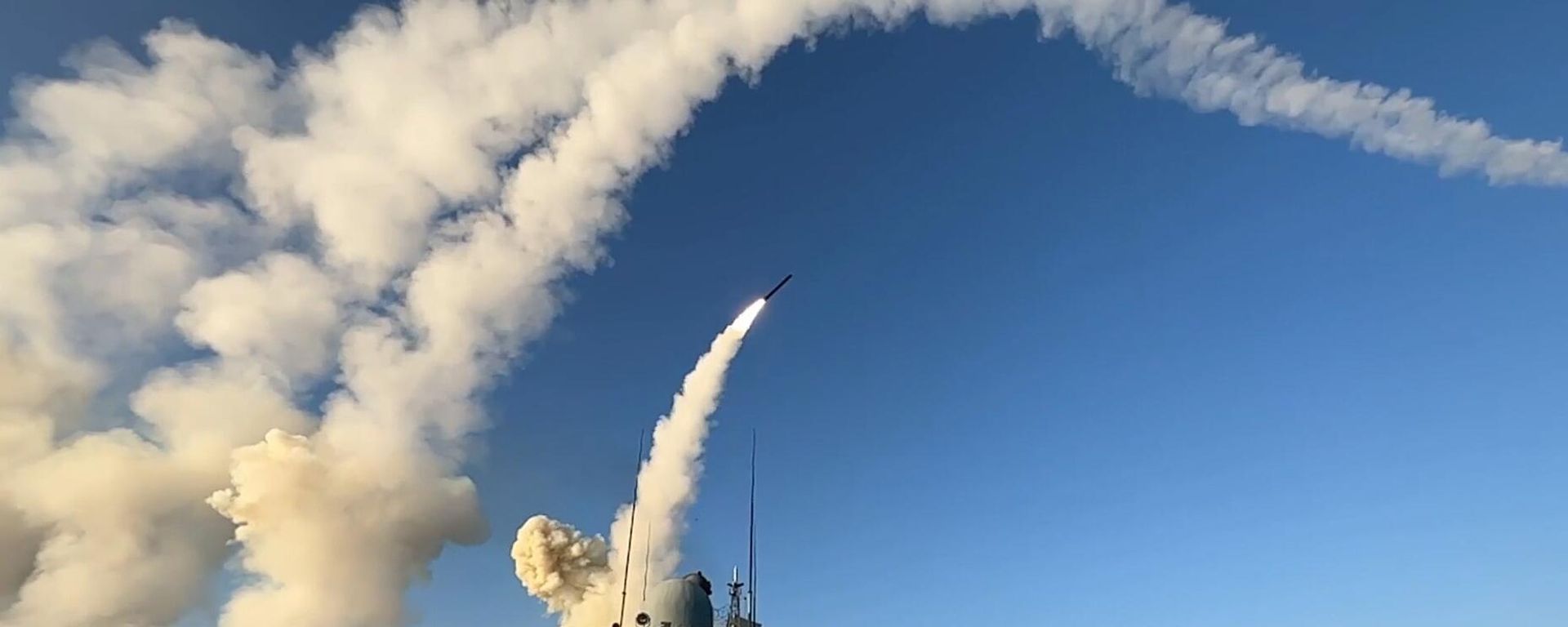 Missile strike on an enemy target. - Sputnik भारत, 1920, 04.08.2026