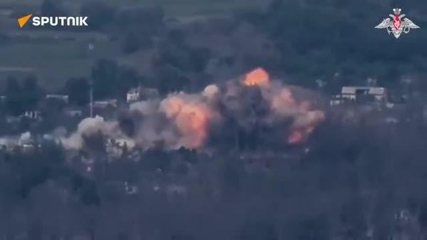 🚨🇷🇺 Russian strike wipes out Ukrainian military position in Donetsk: MoD - Sputnik India
