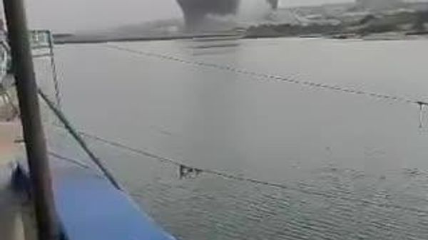 🚨US strike hits Iran's Shahid Kalantari Port in Chabahar - Sputnik India