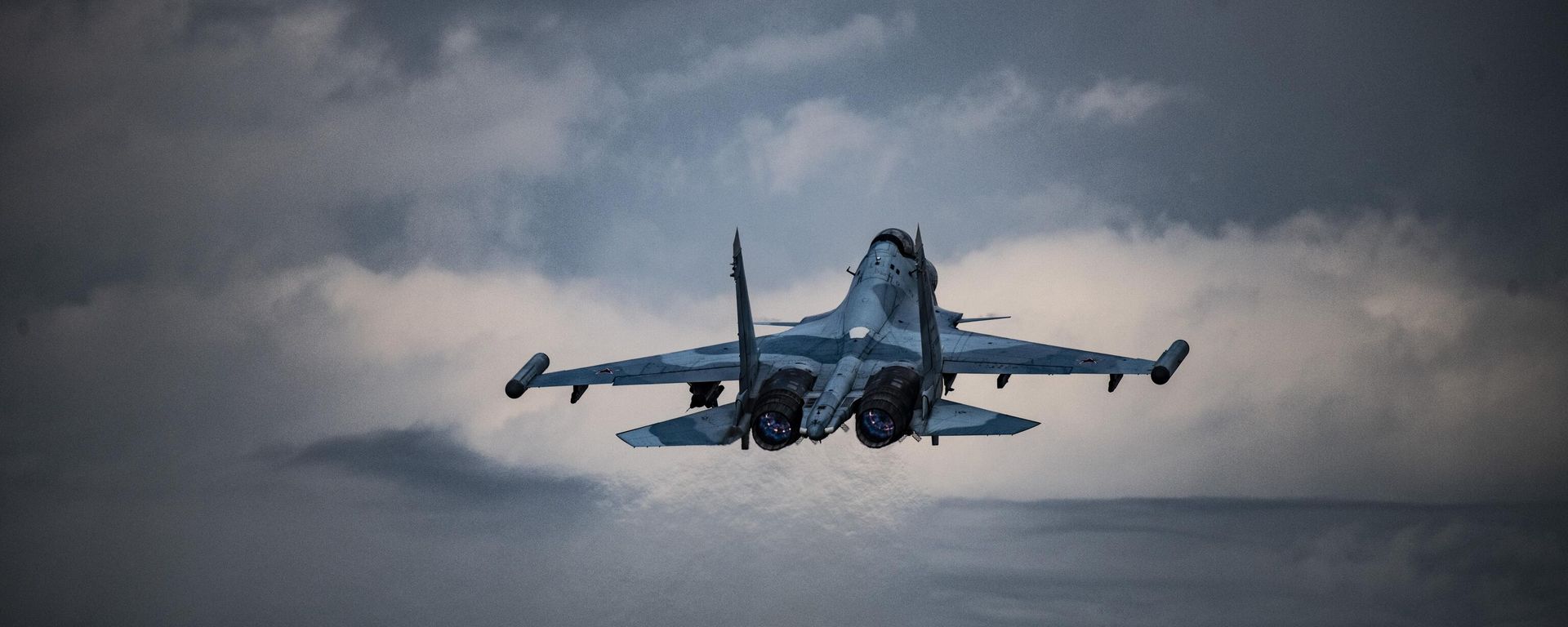 A Sukhoi Su-30SM fighter jet of the Russian Aerospace Forces flies, in the course of Russia's special military operation - Sputnik भारत, 1920, 17.07.2026