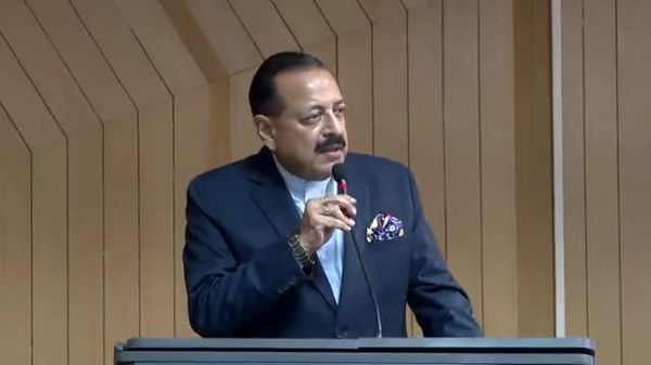 Minister of Science and Technology Jitendra Singh: - Sputnik India