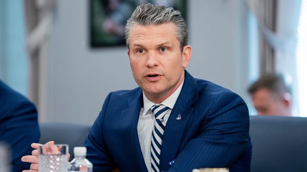 Defense Secretary Pete Hegseth speaks during a meeting with El Salvador's Minister of National Defense Rene Merino Monroy at the Pentagon, Wednesday, April 16, 2025, in Washington - Sputnik भारत