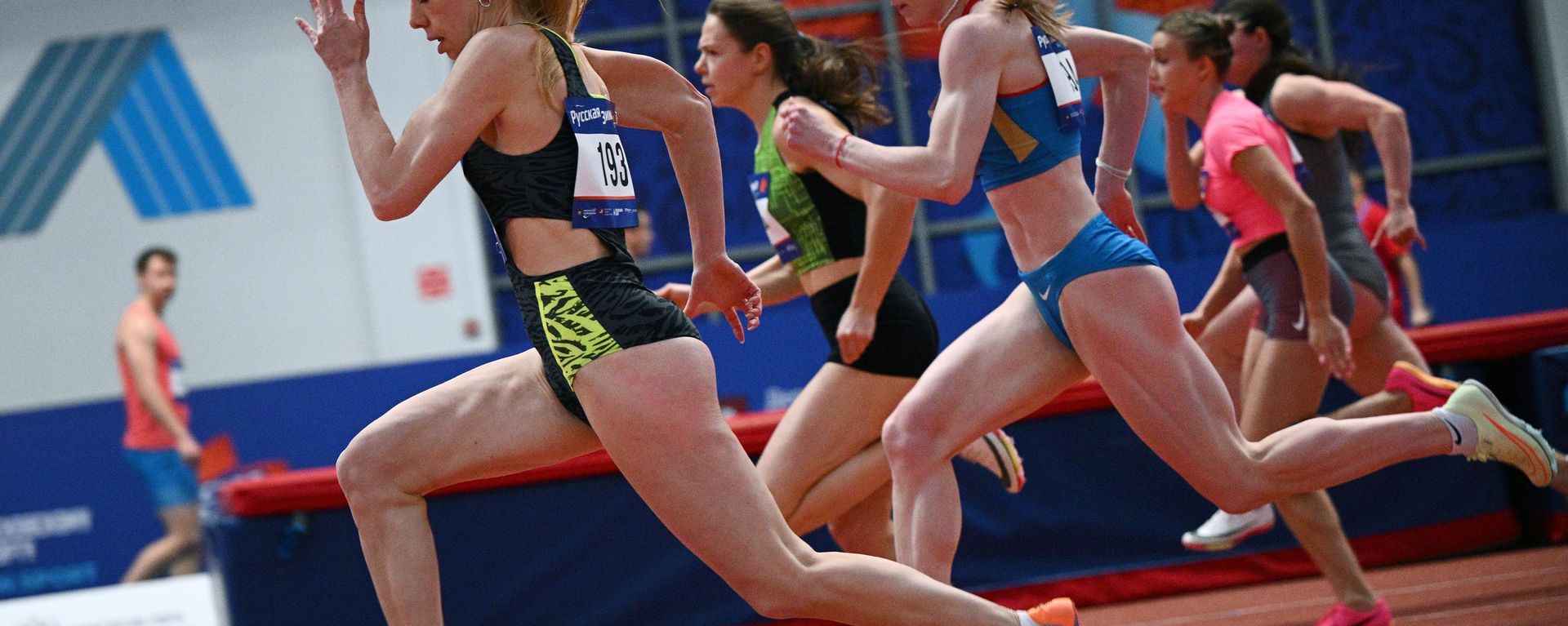 Participants in the women's 60m hurdles at the XXXII All-Russian Athletics Competition Russian Winter - 2023 in Moscow. - Sputnik भारत, 1920, 10.08.2026