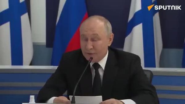 Navy development is one of the key pillars of global nuclear parity: Putin - Sputnik India