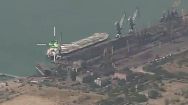 Russia hits Ukraine’s port infrastructure to choke off military supplies arriving by sea - Sputnik India