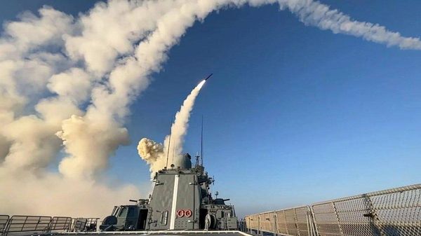 🚨 Russia hits military hubs and plants in Kiev: MoD - Sputnik India