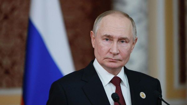 🚨Putin meets with Russia’s Defense Ministry leadership to discuss military logistics and structural reforms - Sputnik India