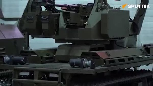Russia's laser-armed robot burns out mines without setting them off - Sputnik India
