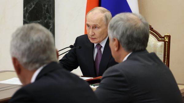 Russian President Vladimir Putin at a meeting with members of the Russian Security Council Russian President Vladimir Putin at a meeting with members of the Russian Security Council - Sputnik India