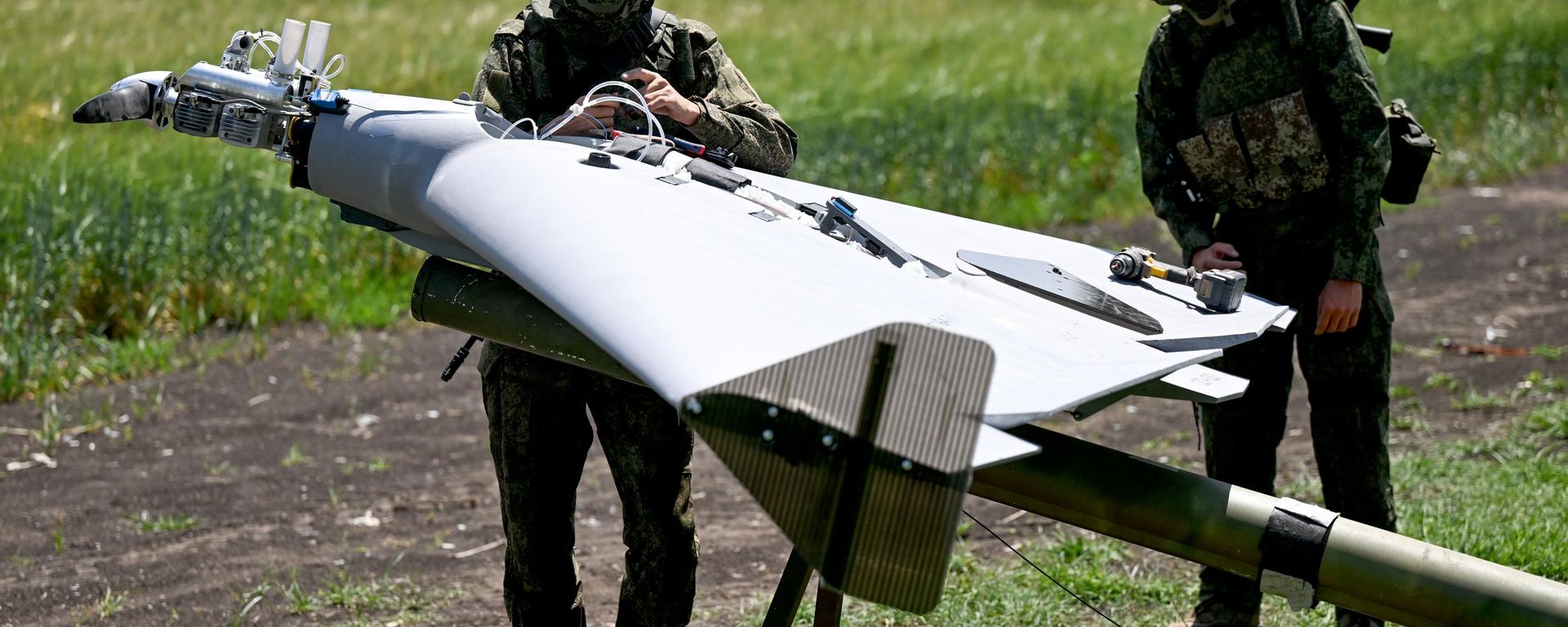 Combat work of the BM-70 UAV crew of Battlegroup Tsentr in the Dobropolsky direction of the North Military District - Sputnik भारत, 1920, 19.08.2026
