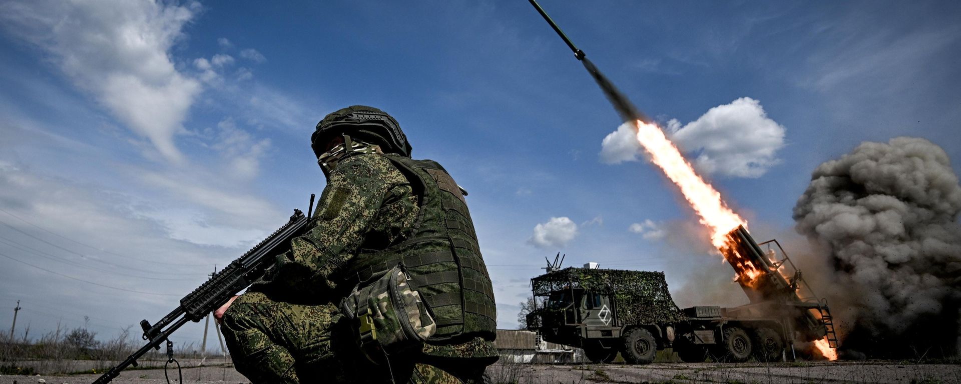 Combat operations by a Uragan multiple-launch rocket system crew from the 273rd Artillery Brigade of the 34th Artillery Division, serving with Russia’s Zapad Battlegroup near Kupyansk - Sputnik भारत, 1920, 28.08.2026