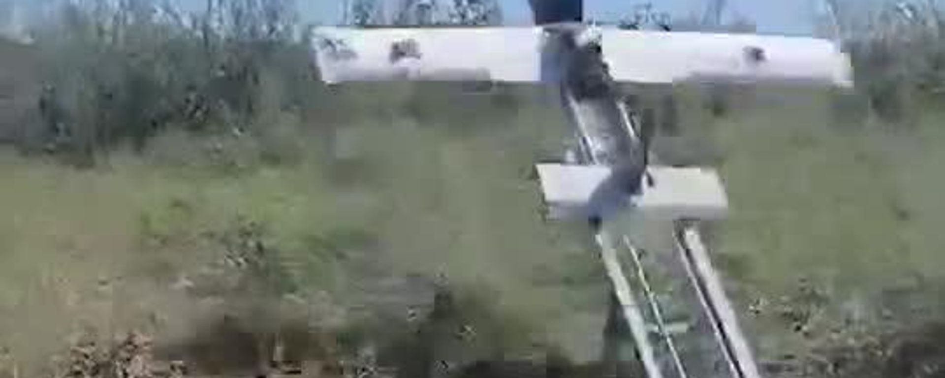 Russian drones destroy three Ukrainian vehicles and a UAV command post in the Druzhkovka direction - Sputnik India, 1920, 21.08.2026