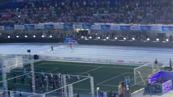 Humanoid robot crashes during 100-meter race, hurts two onlookers - Sputnik India