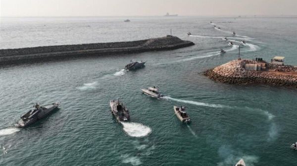 IRGC Navy missile boats depart for snap drills, August 2, 2023. - Sputnik भारत
