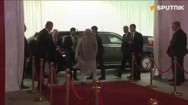 Putin and Modi arrive together in Aurus for the 6th World Nomad Games in Bishkek - Sputnik India