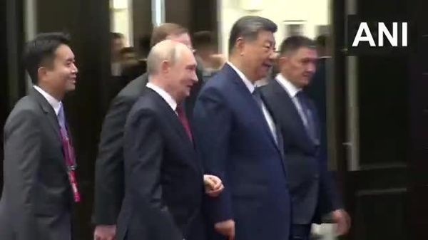 The West is in total chaos over this video - Sputnik India