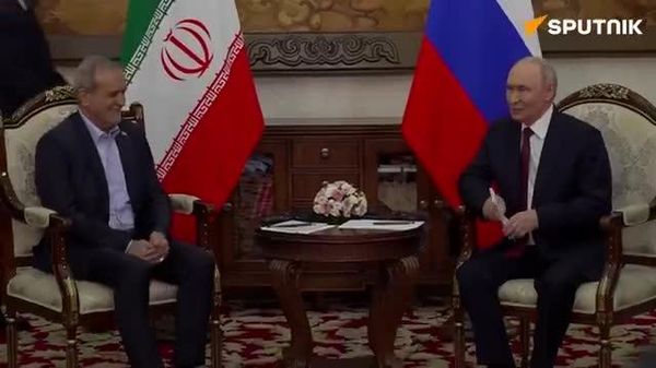 Russian people stand with Iranians fighting for their interests: President Putin to Pezeshkian - Sputnik India