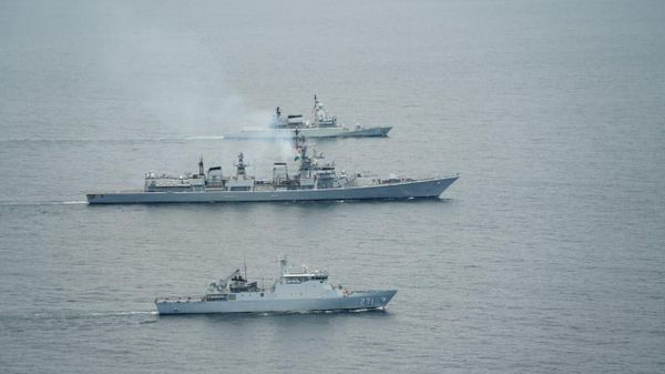 Indian Naval Ship Mysore with the Royal Malaysian Navy  - Sputnik भारत