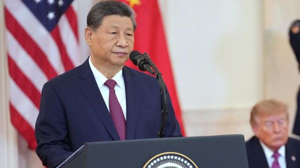 China’s President Xi Jinping listens in the Oval Office of the White House as he meets with President Donald Trump, Thursday, Sept. 24, 2026, in Washington - Sputnik भारत