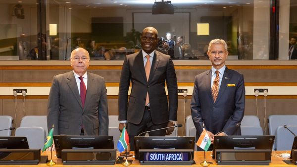 Foreign ministers of India, Brazil and South Africa at the IBSA meeting. - Sputnik भारत