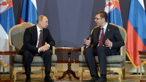 Vladimir Putin with Aleksandar Vucic during the Russian president's visit to Serbia (File photo) - Sputnik भारत