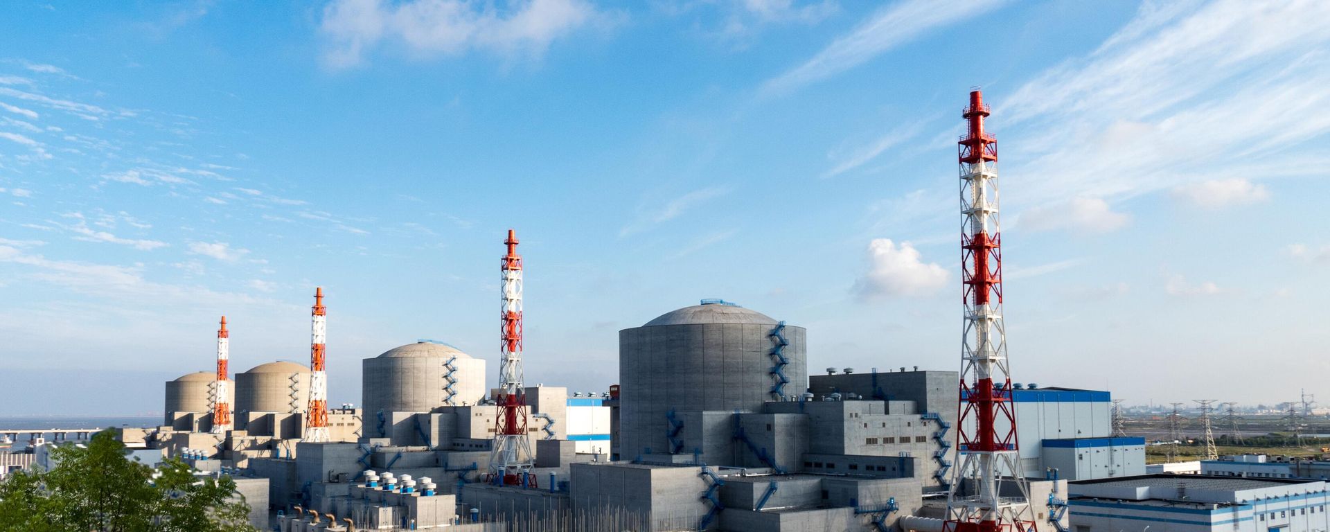 In this handout September 6, 2019 file photo released by the Russian nuclear corporation Rosatom, a general view shows the Tianwan Nuclear Power Plant, in Lianyungang, China. - Sputnik India, 1920, 28.09.2026