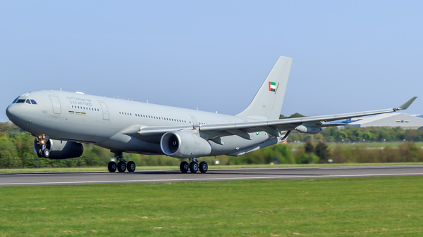 United Arab Emirates Airbus A330 MRTT taking off at Manchester Airport - Sputnik भारत