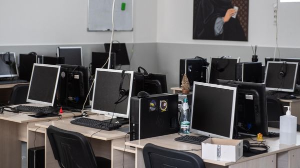 Computer equipment at the call center in Berdyansk, which had been abandoned by Ukrainian scammers - Sputnik India