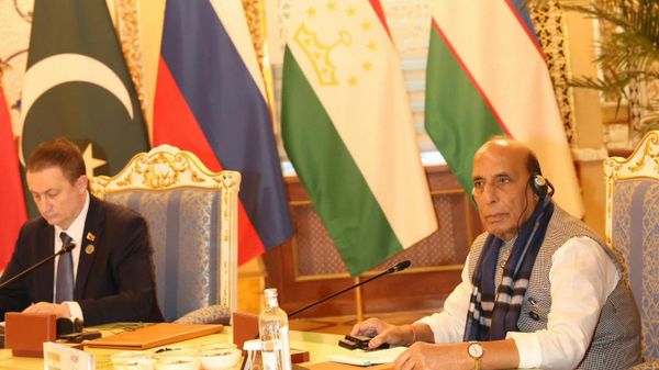 India’s Defence Minister Rajnath Singh addresses a meeting of the Council of Heads of Government of the Shanghai Cooperation Organization (SCO) in Dushanbe, Tajikistan. - Sputnik India