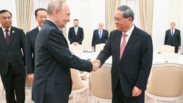 President Putin meets Chinese Premier Li Qiang - Sputnik India