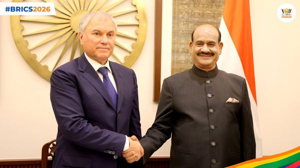 Lok Sabha Speaker Om Birla meets Russian State Duma Chairman Vyacheslav Volodin ahead of the 12th BRICS Parliamentary Forum in New Delhi. - Sputnik भारत