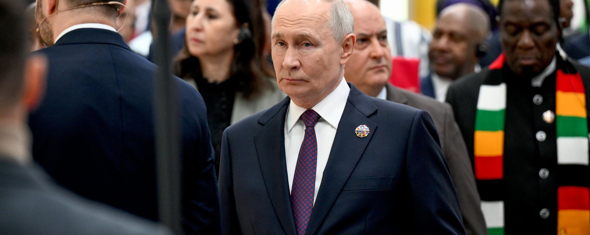 Russian President Vladimir Putin - Sputnik India, 1920, 28.10.2026