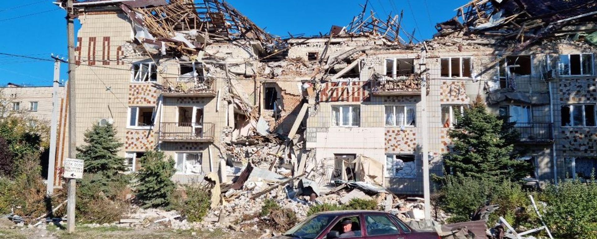 The Kolos hotel in the town of Aleshki, damaged by shelling from the Armed Forces of Ukraine. - Sputnik भारत, 1920, 29.10.2026